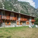 In Near Area Apartmán *