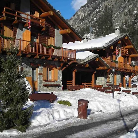 Διαμέρισμα In Near Area Antey-Saint-André