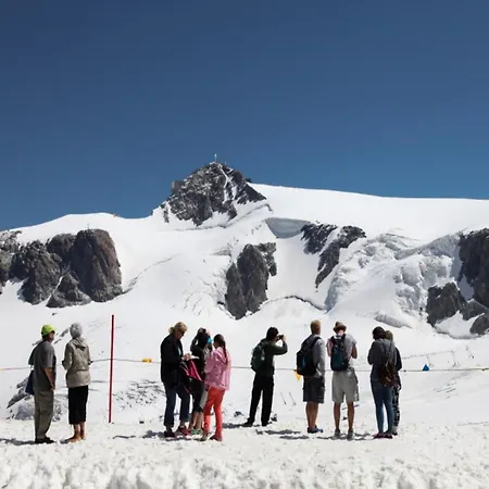 In Near Area 아파트