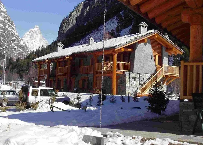 In Near Area شقة Antey-Saint-André