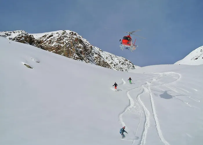 In Near Area شقة *